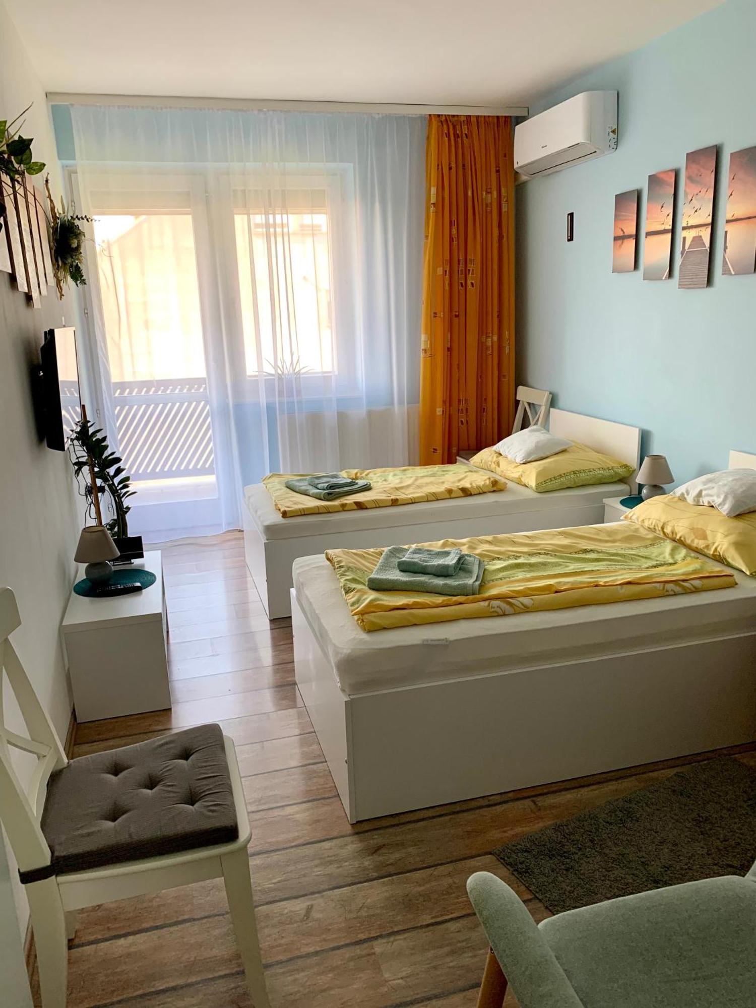 Aloe Apartman Шопрон Екстериор снимка